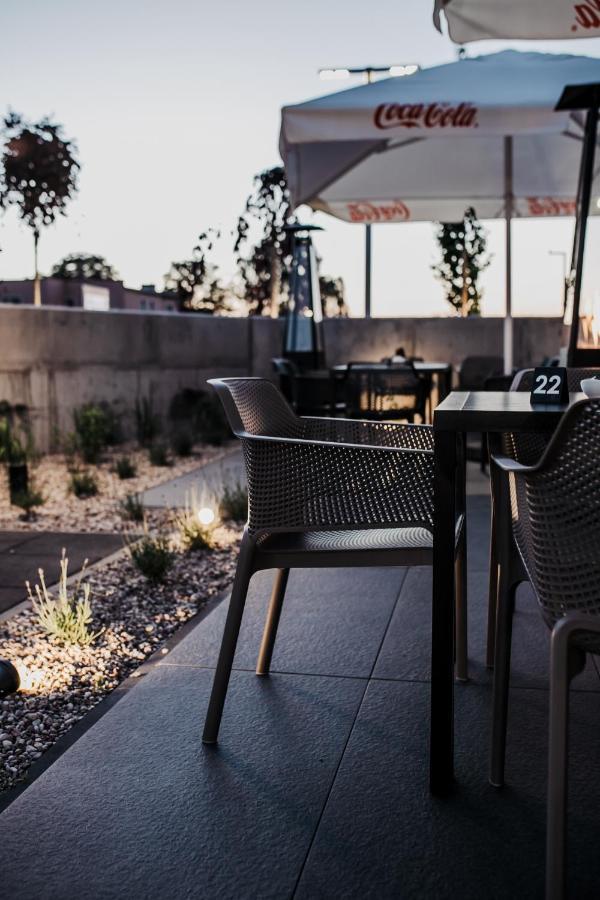 Skorcz Molto Bene Hotel & Restaurant מראה חיצוני תמונה
